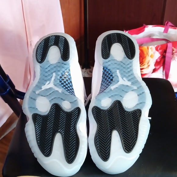 Air Jordans - Picture 10 of 11